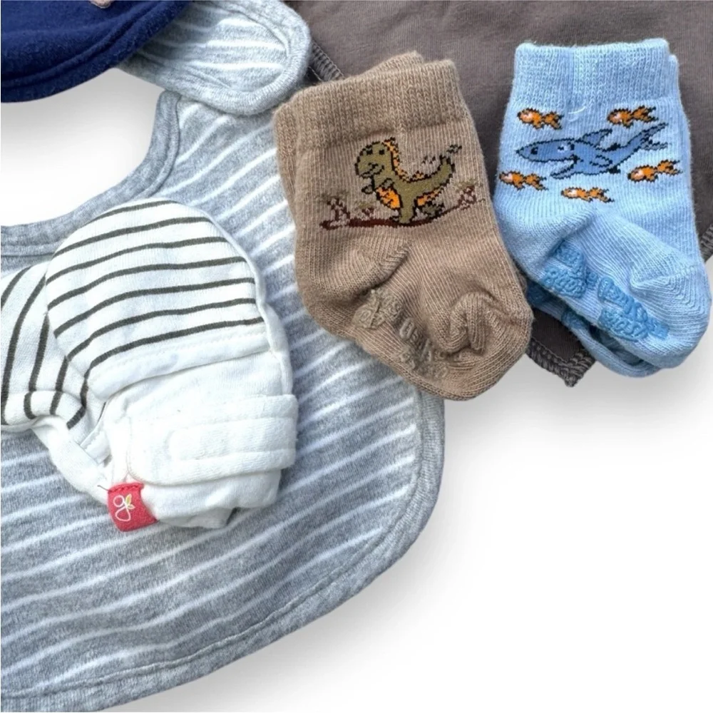 Baby Essentials Lot Bibs Bandanna Socks Mittens Newborn